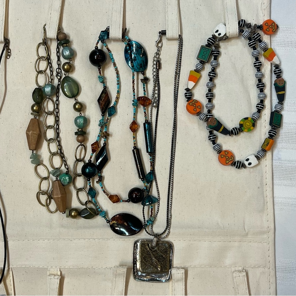 Necklaces Organizer BUNDLE Hanging Organizer Two Sided Natural Canvas‎ Necklaces - Picture 4 of 11